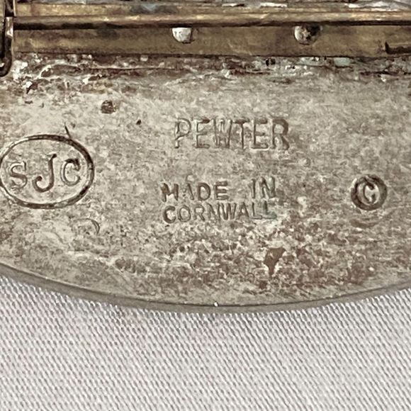 Saint Justin Celtic Knot Brooch Pewter Black Etching Made In Cornwall - Picture 7 of 10